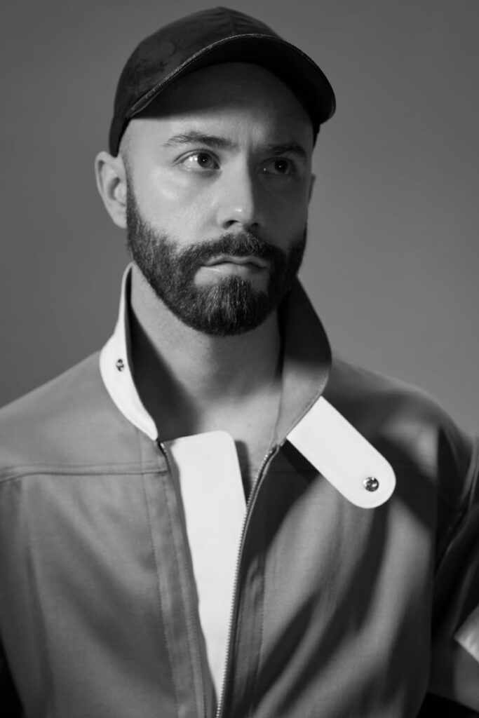 The fascinating comeback of Woodkid with S16 fy1