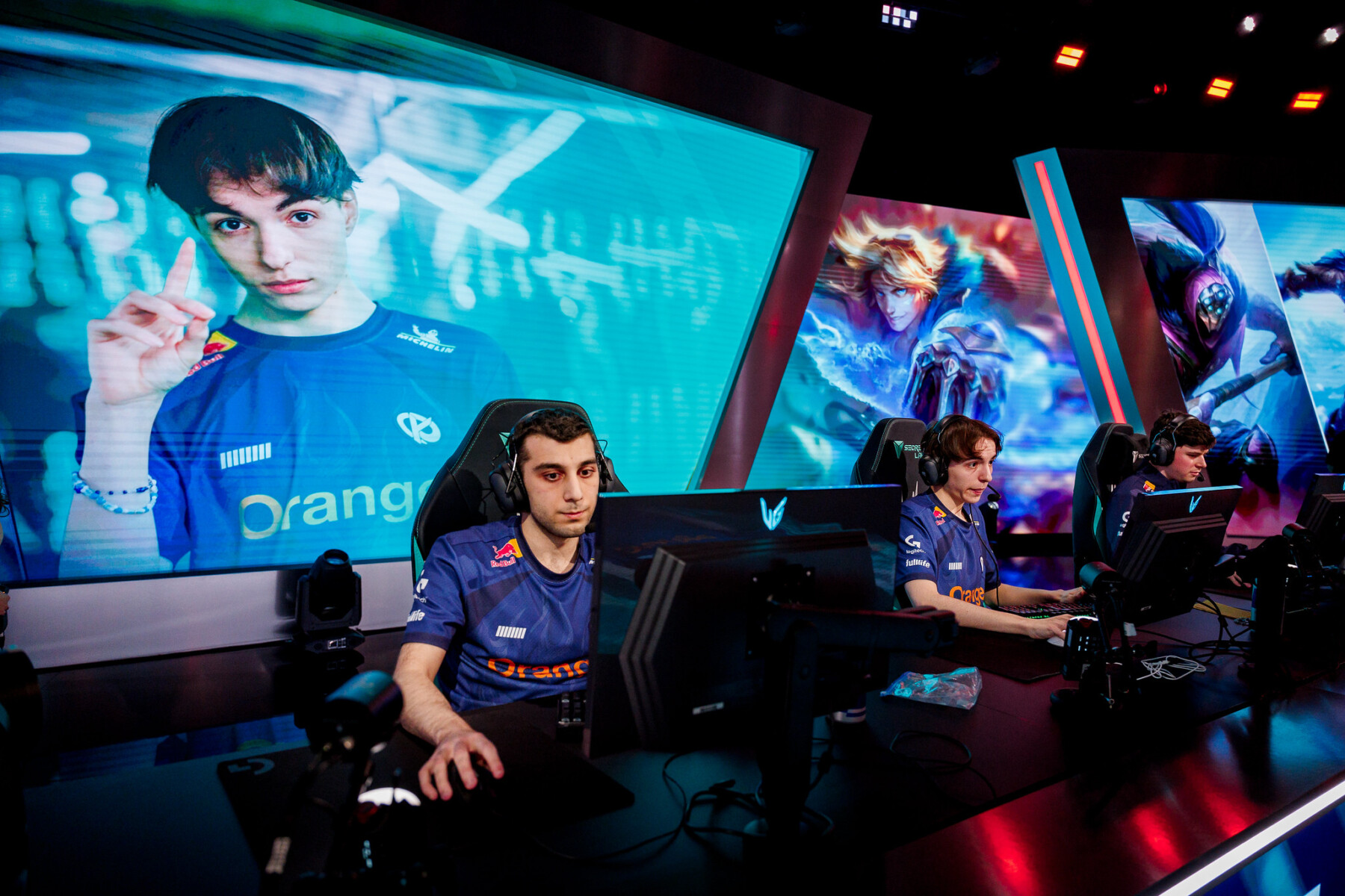 Los 6 equipos de LoL con todos sus jugadores en Challenger en 2024