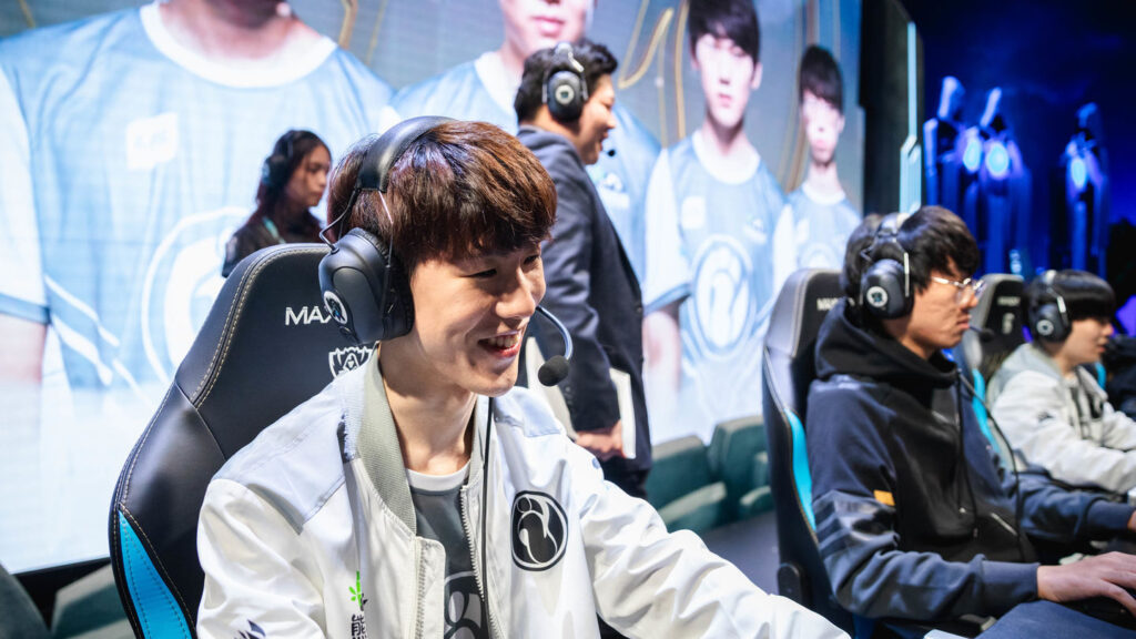 TheShy consigue su primer pentakill en 2025 tras más de 680 partidas competitivas